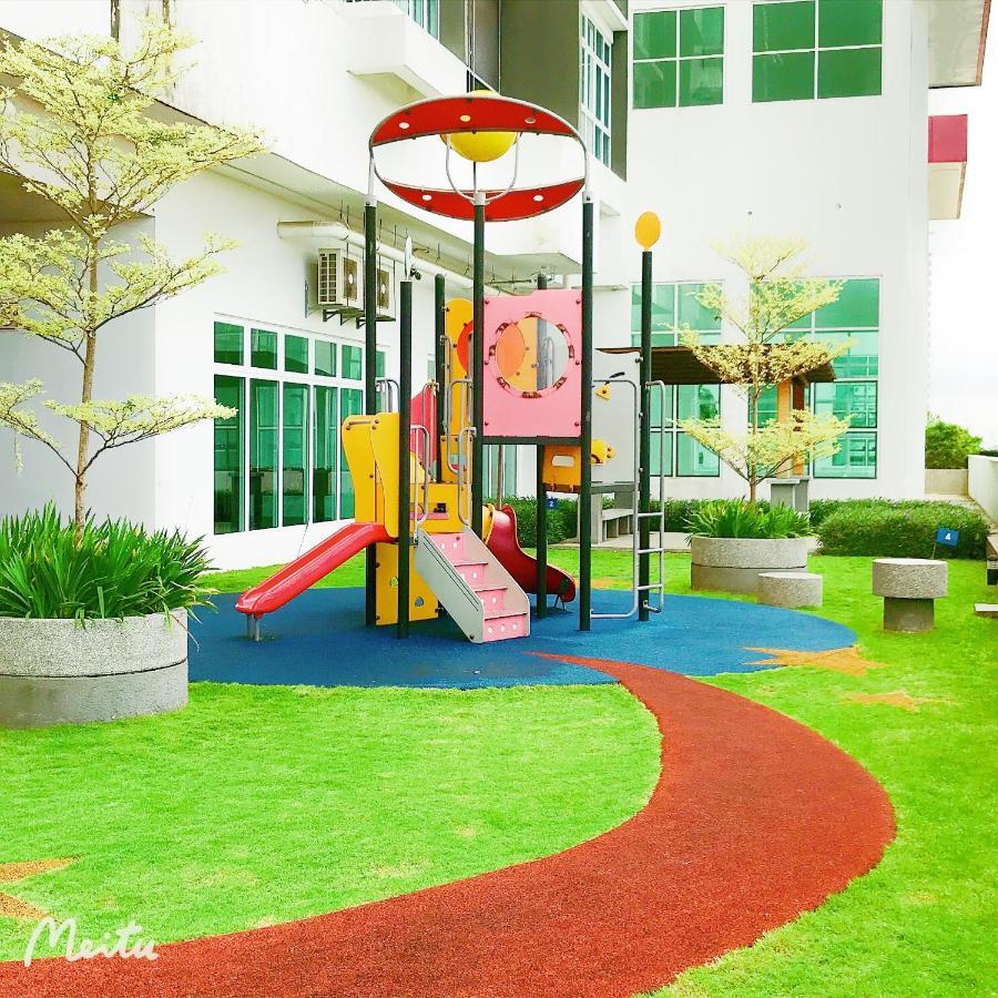 Appartement Twin Galaxy By Greatday à Johor Bahru Extérieur photo